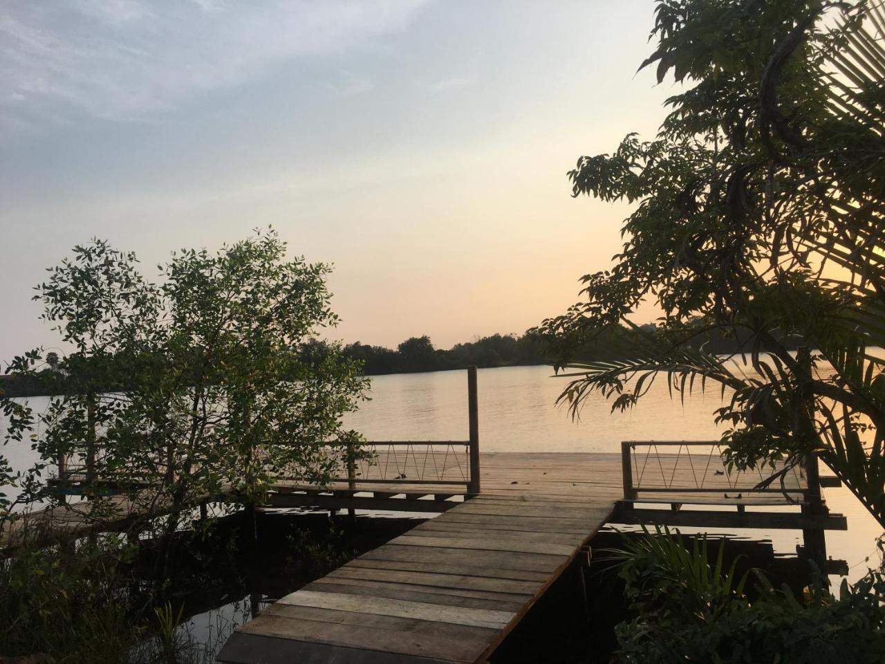 Kampot Riverfront Boutique Экстерьер фото
