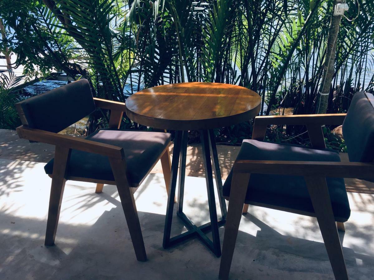 Kampot Riverfront Boutique Экстерьер фото